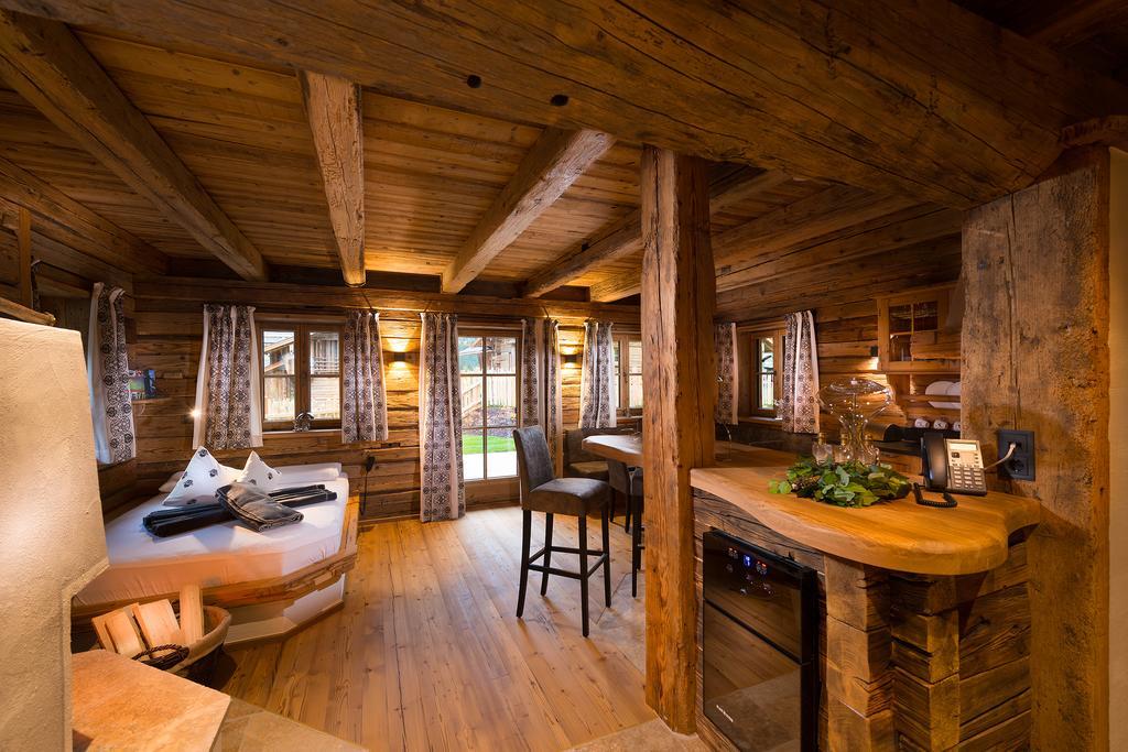 Chaletdorf Auszeit Hüttschlag Habitación foto