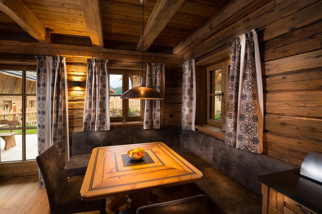 Chaletdorf Auszeit Hüttschlag Habitación foto