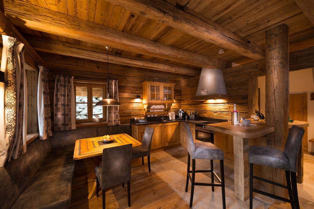 Chaletdorf Auszeit Hüttschlag Habitación foto